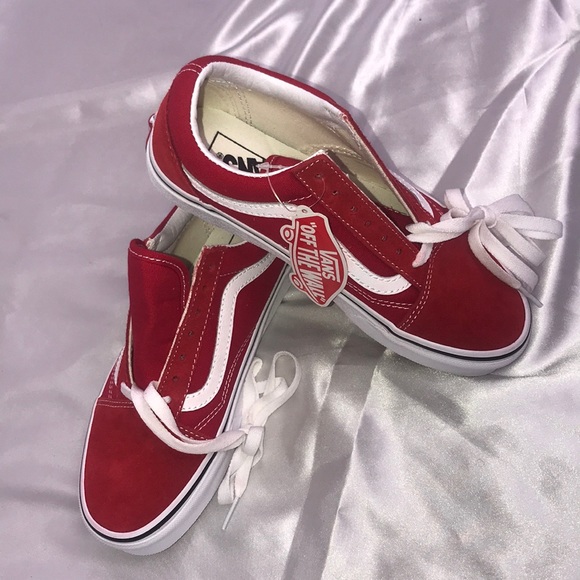 BIG RED - Picture 2 of 4